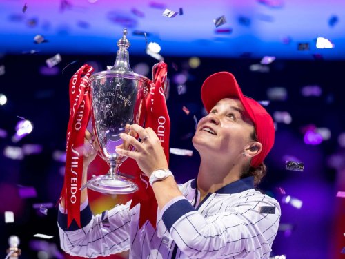 Wta Finals Ashleigh Barty Defeats Elina Svitolina To End Defining Year As Champion Flipboard