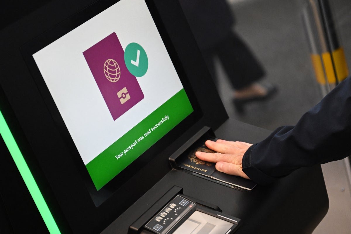 EU delays post-Brexit border checks in nine countries after airport chaos