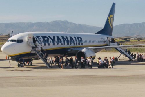 Ryanair ordered to scrap ‘abusive’ hand luggage policy | The Independent