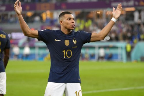 France Manager Didier Deschamps Hails World Cup Match-winner Kylian ...