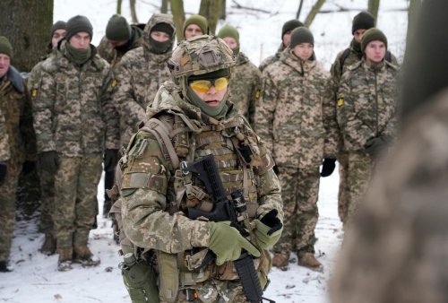 UK troops will be sent to protect eastern Europe if Russia invades Ukraine, Boris Johnson says