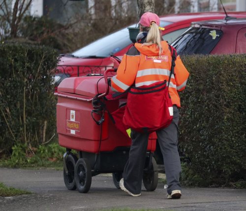 Royal Mail told it must improve as impacts of pandemic subside amid month-long post delays