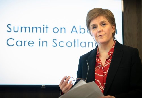 Nicola Sturgeon commits to establishing abortion buffer zones around clinics in Scotland