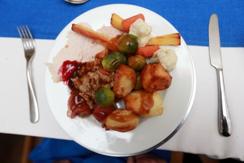 Cost of Christmas dinner up 9.3% despite grocery price inflation finally dipping