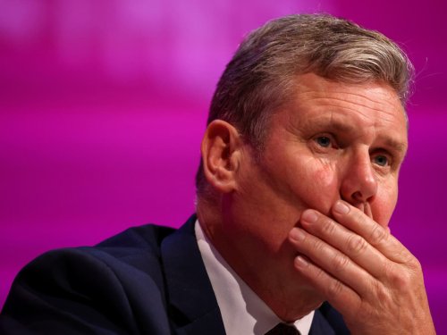 Labour delegates vote to nationalise energy firms in defeat for Keir Starmer