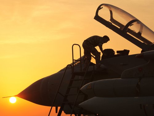 RAF pilot lands jet despite sudden loss of eyesight | The Independent