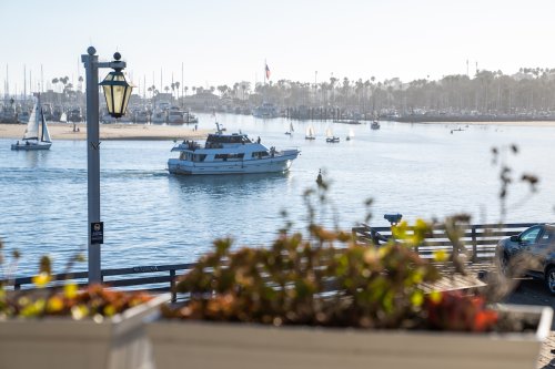 Explore the Storefronts of Santa Barbara’s Stearns Wharf - The Santa Barbara Independent