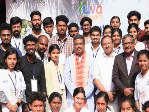 Dharmendra Pradhan interacts with Kerala students under Yuva Sangam in Bhubaneswar