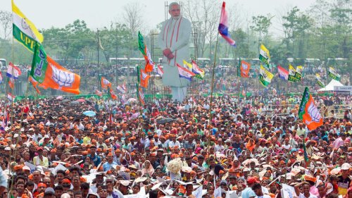 Lok Sabha elections: PM Modi cites his ‘guarantee’, Rahul Gandhi invokes ‘threat’ as Phase 1 ends