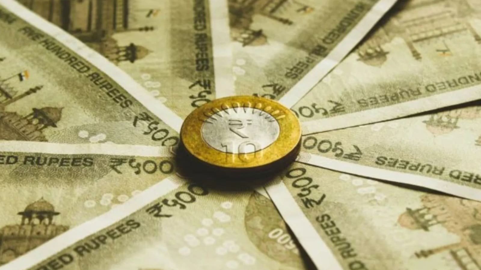 Rupee hits all-time low, settles at 95.86 against US dollar