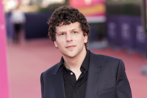 Jesse Eisenberg and Lizzy Caplan’s ‘Fleishman Is in Trouble’ Sets Hulu Premiere Date
