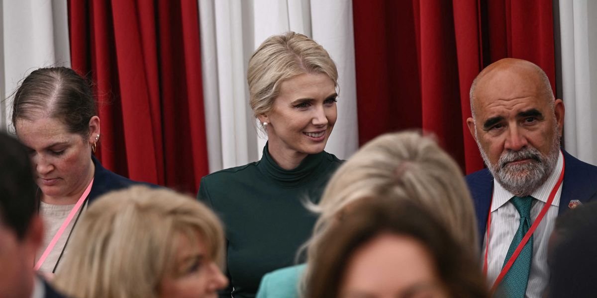 ‘Extremely weird’: White House criticised as it lashes out at reporter over Natalie Harp tweet