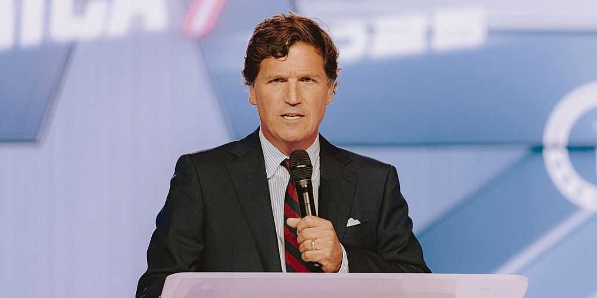 Tucker Carlson calls for Donald Trump’s immediate removal from office