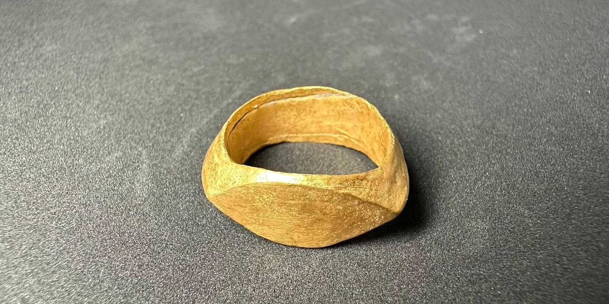 Ancient gold rings with mysterious inscription unearthed in Thailand