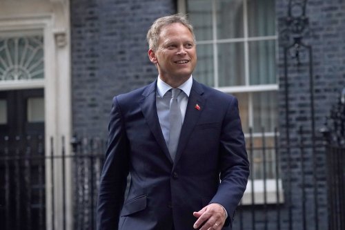 What time Grant Shapps' traffic light travel announcement is expected today