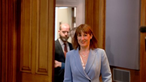 Pharmacy services 'will worsen' if they have to pay more to employ migrants