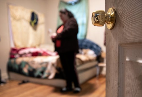 People in overcrowded housing should have been given hotel rooms to isolate in