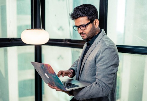 Meet the Next Gen Tech Entrepreneur Parmarth Mori Who Has Redefined the Vision of the IT Industry - Influencive