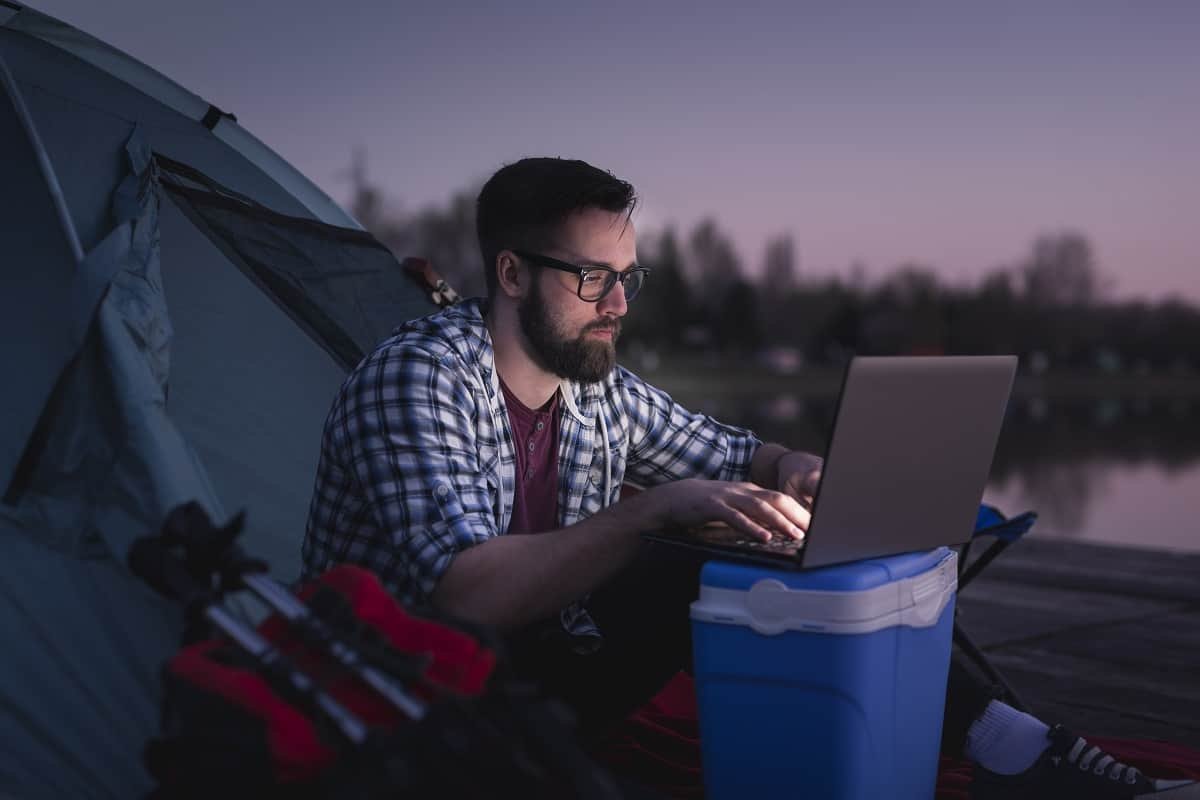 How to Work Remotely When Camping