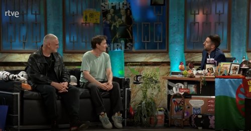 Albert Pla y Kase O presentan su nuevo tema en ‘La Revuelta’ y hablan de su relación: “Albert fue de las primeras personas que apostó por mi”