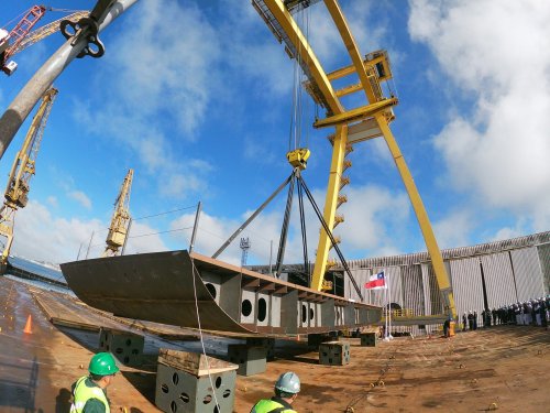 Asmar coloca en grada el bloque del primer buque multipropósito de la Armada de Chile