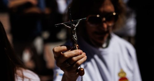 "Esta ley no va con nosotros": el acoso antiabortista se mantiene pese a ser delito desde hace más de un año