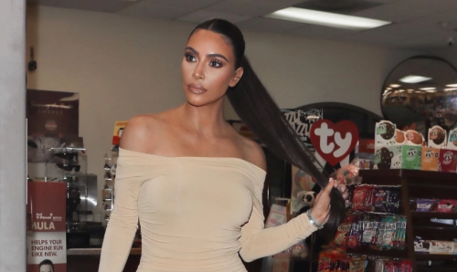Kim Kardashian tenta atrair investidores para seu fundo de marcas de consumo