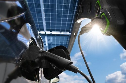 KfW-Förderung 442 "Solarstrom Elektroautos": Das ändert sich 2024