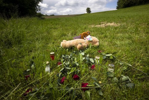 Schweiz: Jugendliche (15) liegt blutüberströmt in Wald und stirbt - Mädchen (14) unter Verdacht