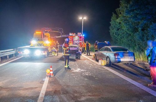 Verletzter bei Unfall auf A70 im Kreis Bamberg: Betrunkener Fahrer wollte Hasen ausweichen - mit über 2 Promille