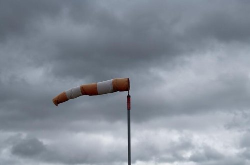 Es wird stürmisch: DWD warnt vor starkem Wind - diese Teile Frankens sind betroffen