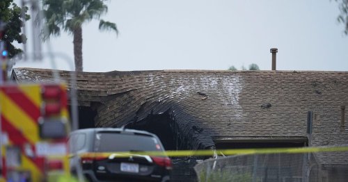 Tote bei Absturz von Cessna in Wohngebiet in San Diego
