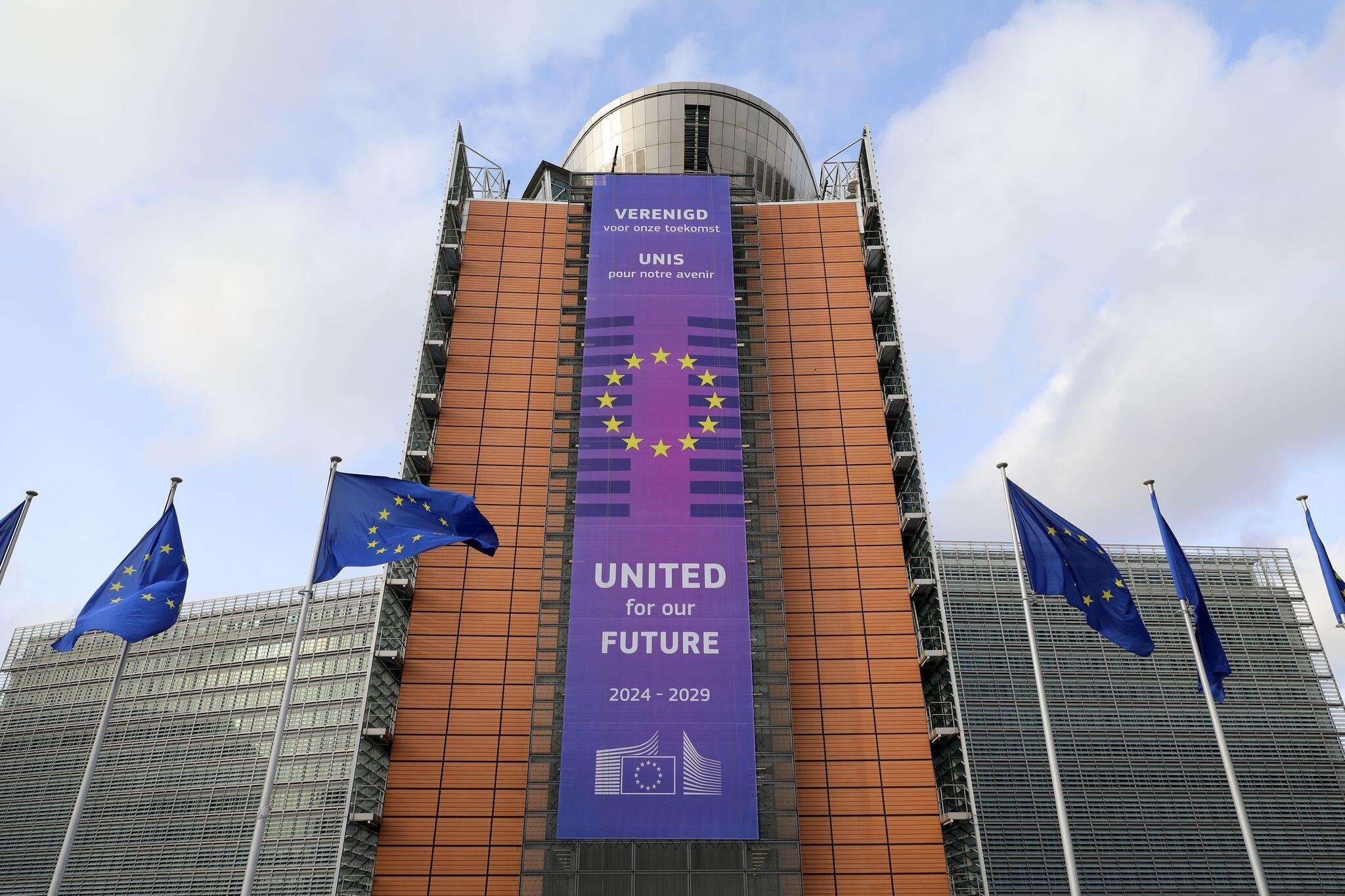 Millionenstrafe: EU «zeigt Zähne» und ärgert Apple und Meta