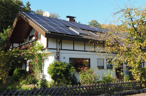 Sonne ernten und kräftig sparen: So profitierst du von Online-Anbietervergleich für Solaranlagen