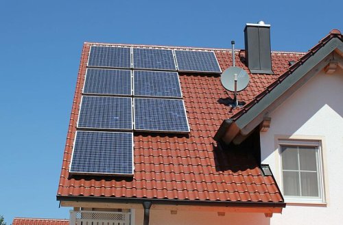 Solaranlage läuft seit 20 Jahren: "Nicht irgendetwas kaufen" - Erfahrungsbericht
