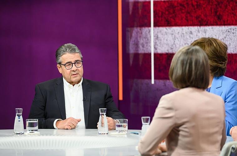 Sigmar Gabriel bei Maybrit Illner: "Wäre ich Putin, würde ich 2028 kommen!"