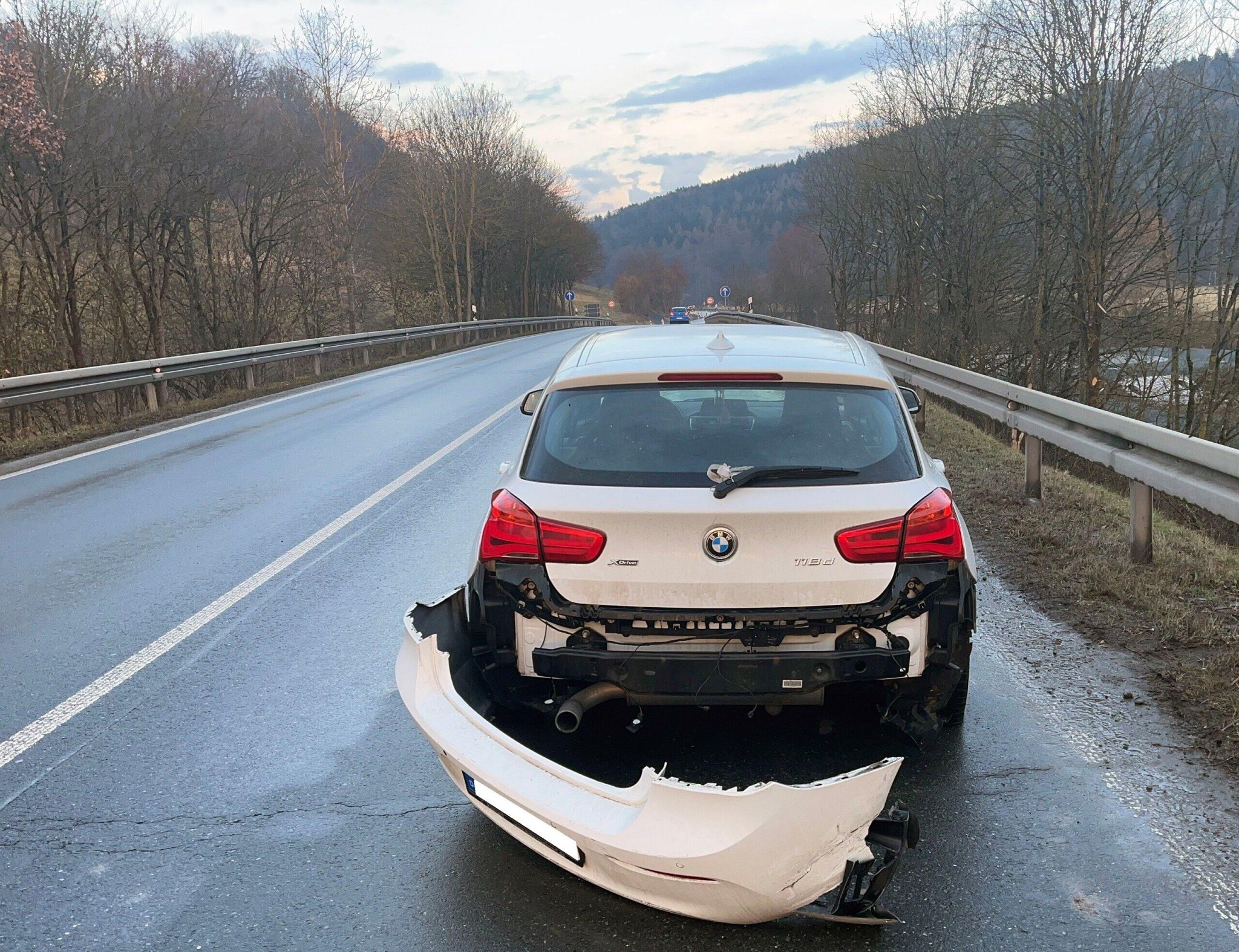Unfall auf der B289 bei Kulmbach: BMWs krachen ineinander