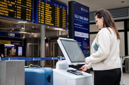 Flughafen Nürnberg: Passagiere können Koffer selber aufgeben - so funktioniert es
