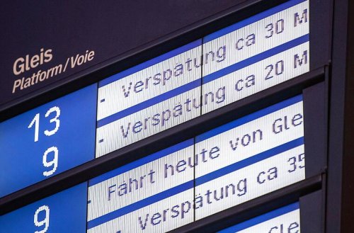 Chaos auf Bayerns wichtigster Bahnstrecke - stundenlange Sperrung zwischen Nürnberg und München