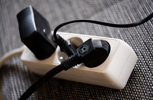 Drei Geräte im Haushalt, bei denen du nicht einfach so den Stecker ziehen solltest