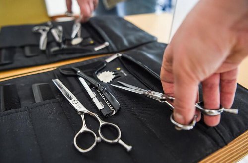 "Werden massiv angehoben werden": Friseurin warnt vor steigenden Preisen - und sieht große Gefahr