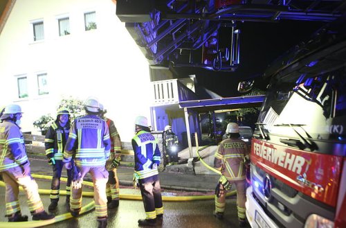 Landkreis Ansbach: Feuer bricht in Wohnhaus aus - Kripo ermittelt zur Brandursache