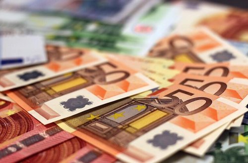 Lotto Bayern: Mit drei Euro Einsatz: Mann aus Bayern gewinnt 6000 Euro – 66 Monate lang