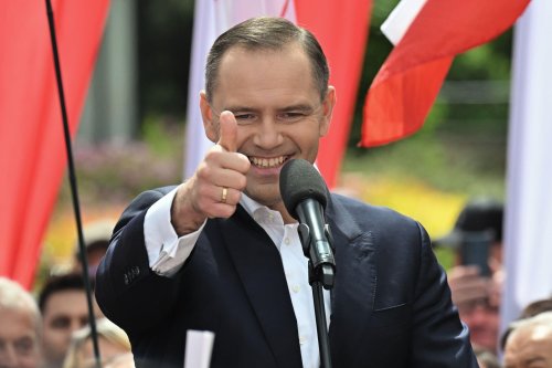 Liberaler und Konservativer bei Wahl in Polen fast gleichauf