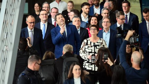 Ein Kanzler und 17 offene Top-Jobs