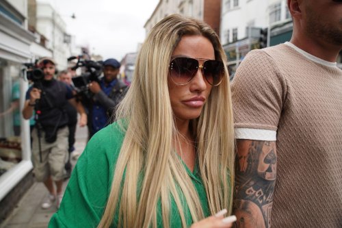 Katie Price freut sich über beendetes Insolvenzverfahren