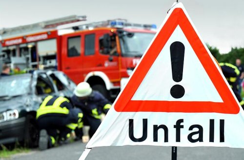 Weihenzell: Schwer verletzt bei Frontal-Crash: 18-Jähriger gerät in Gegenverkehr - enormer Sachschaden