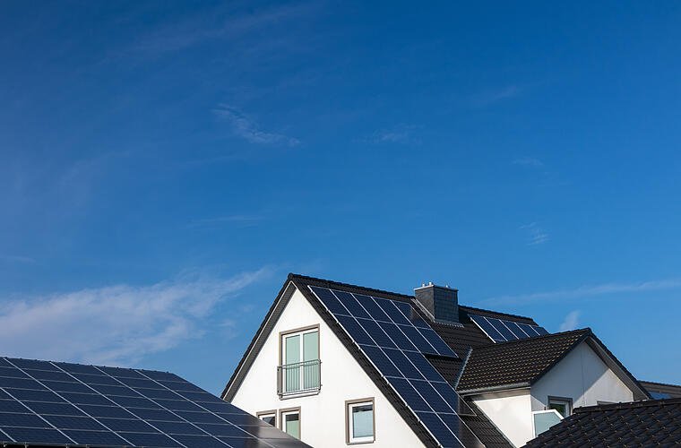 Effizienz, Kosten und Transparenz: Der große Überblick zu Stromspeichern für Solaranlagen