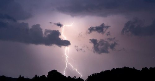 Unwetterwarnung vom DWD: In einigen fränkischen Regionen soll es krachen und poltern