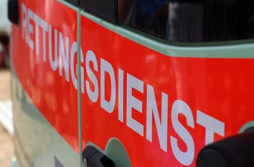 Kreis Ansbach: Auszubildender stürzt zwei Meter tief in Silo und schlägt ungedämpft auf